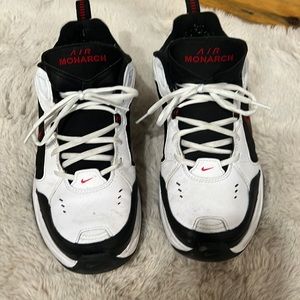 Nike Air Monarch